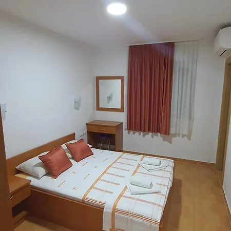 B&B Pansion Franka