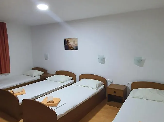 Bed & Breakfast Pansion Franka *